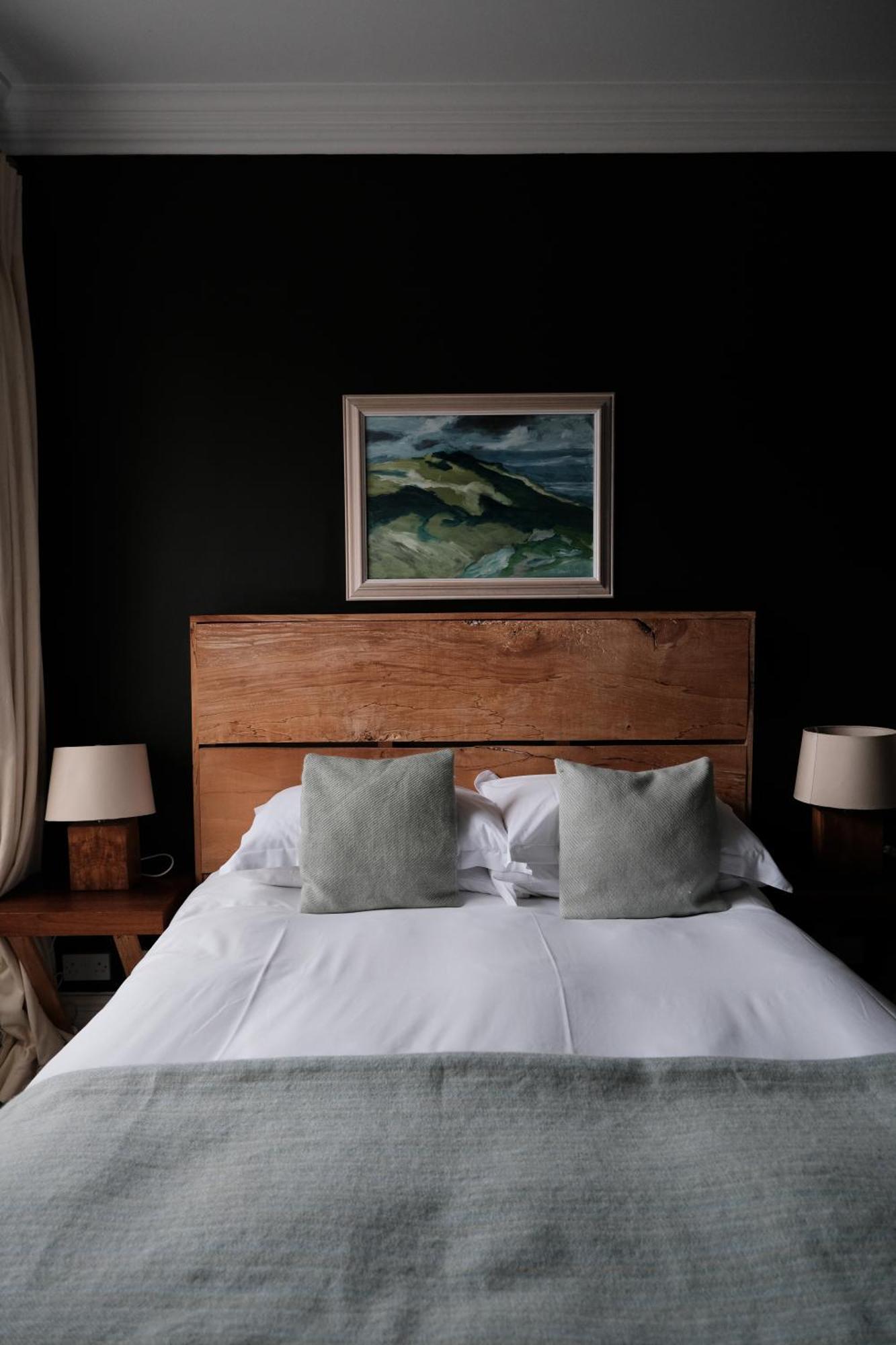 Llys Meddyg Hotell Newport  Exteriör bild